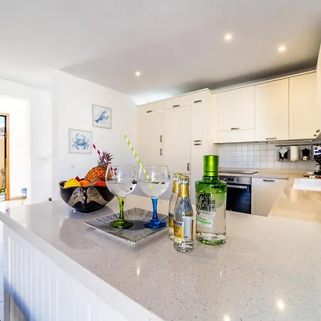 La Casa De Playa - Piscina Y Jacuzzi A 50m Del Mar 度假居